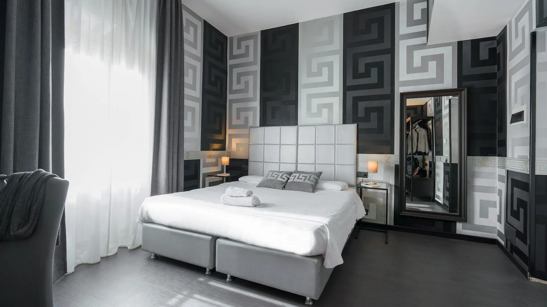 Hotel Spagna Florence 2*,  Italy